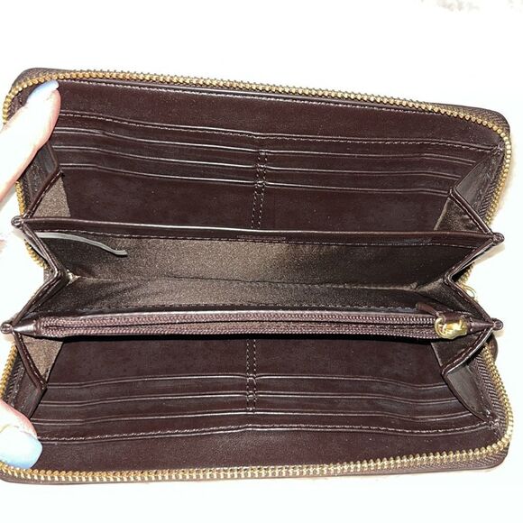 Coach Campbell Signature Buckle Zip Accordion Wallet - Picture 5 of 8